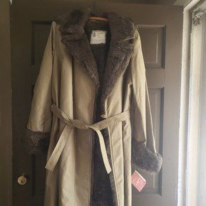 Vintage London Fog Fur Lined Hooded Women's Trench Coat